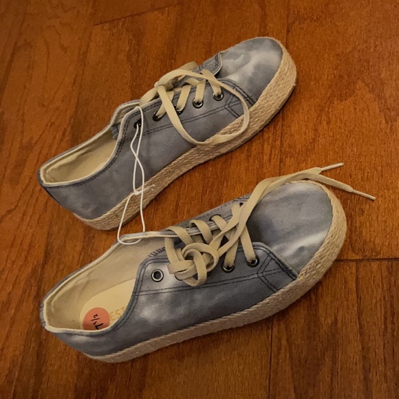 Sneakers blue demy Size 7 1/2 Restricted lace up - Picture 4 of 7